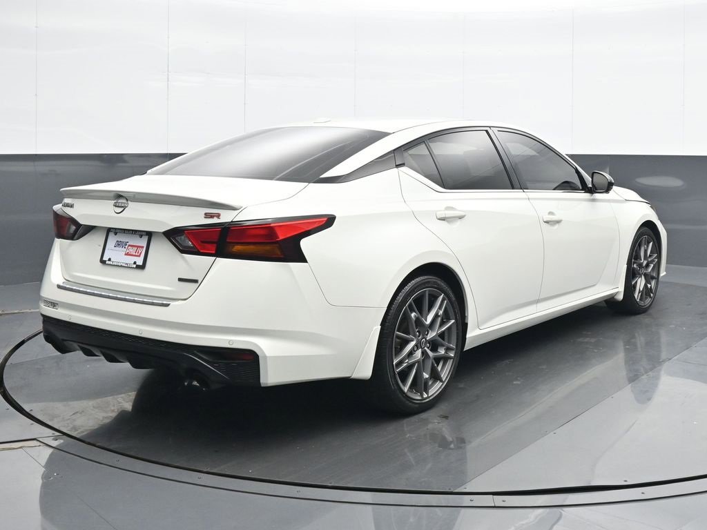 Used 2023 Nissan Altima 2.0 SR image 6