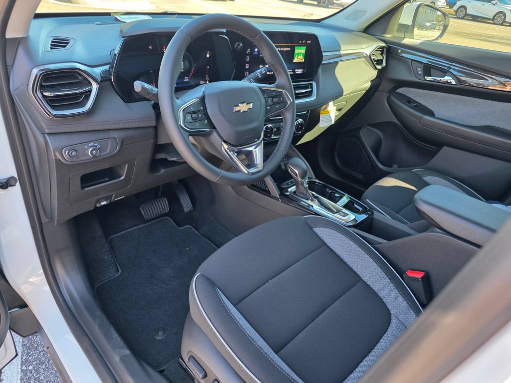 New 2026 Chevrolet TrailBlazer LT w/ Convenience Package FWD image 9
