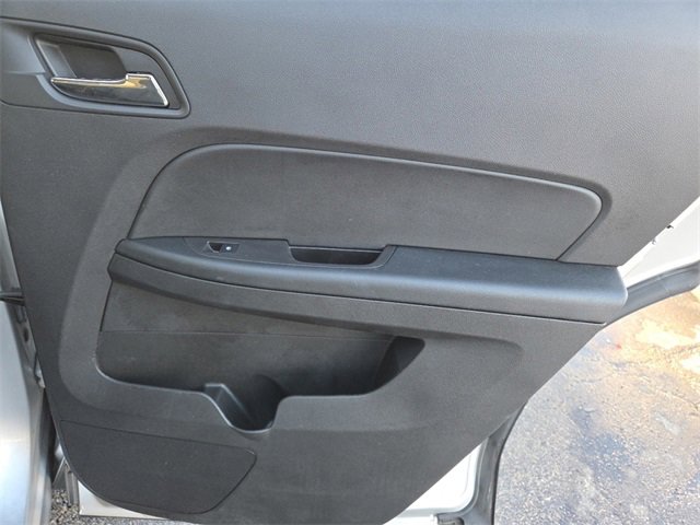 Used 2015 Chevrolet Equinox LT w/ Driver Convenience Package image 18