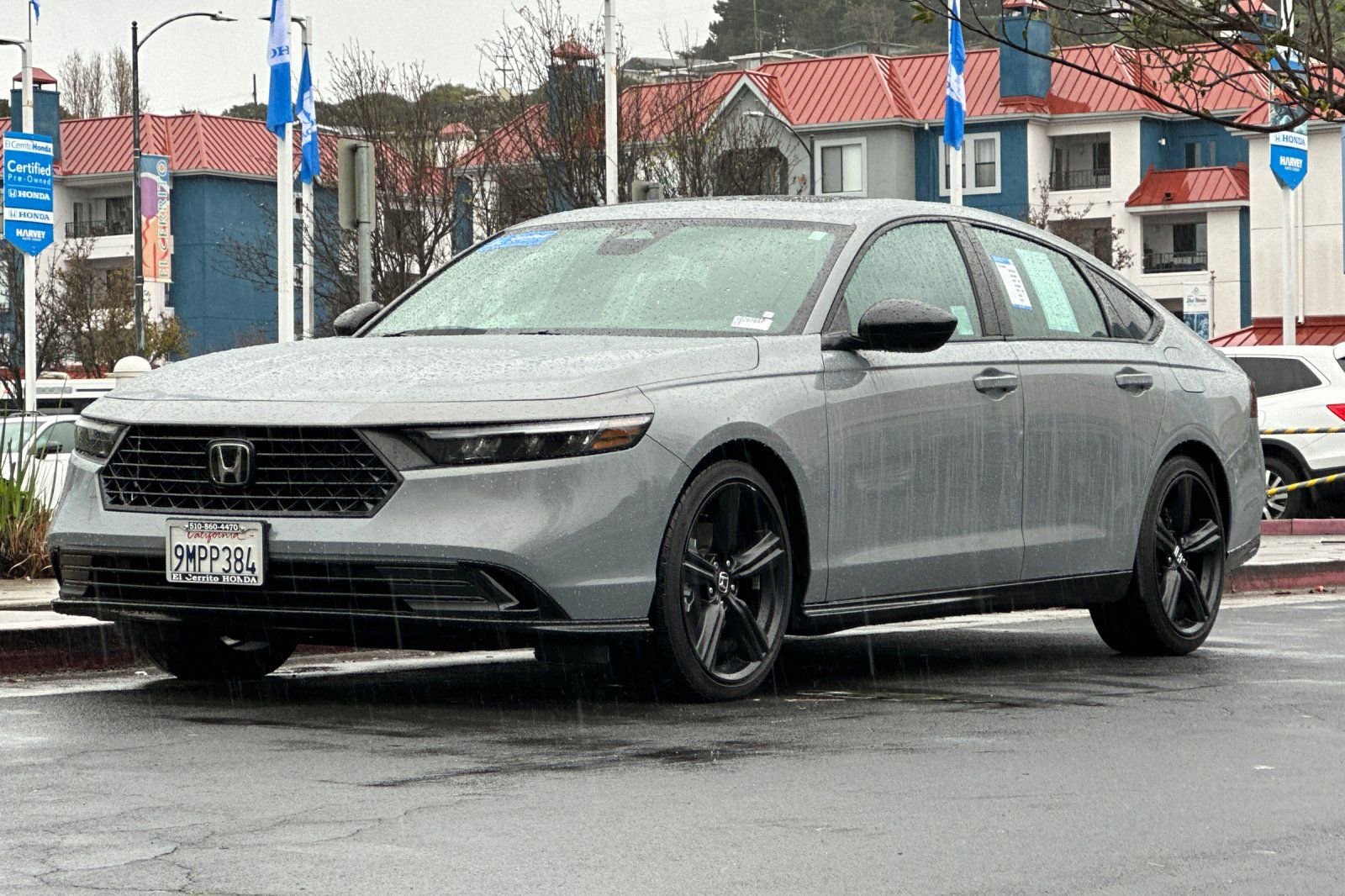 Used 2024 Honda Accord Sport image 7