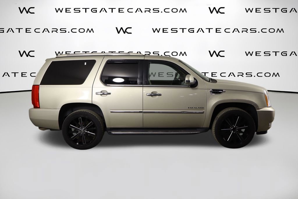 Used 2013 Cadillac Escalade Luxury AWD/4WD image 42