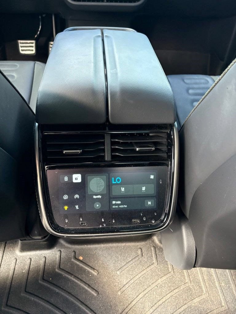 Used 2023 Rivian R1T Adventure Dual AWD/4WD image 16