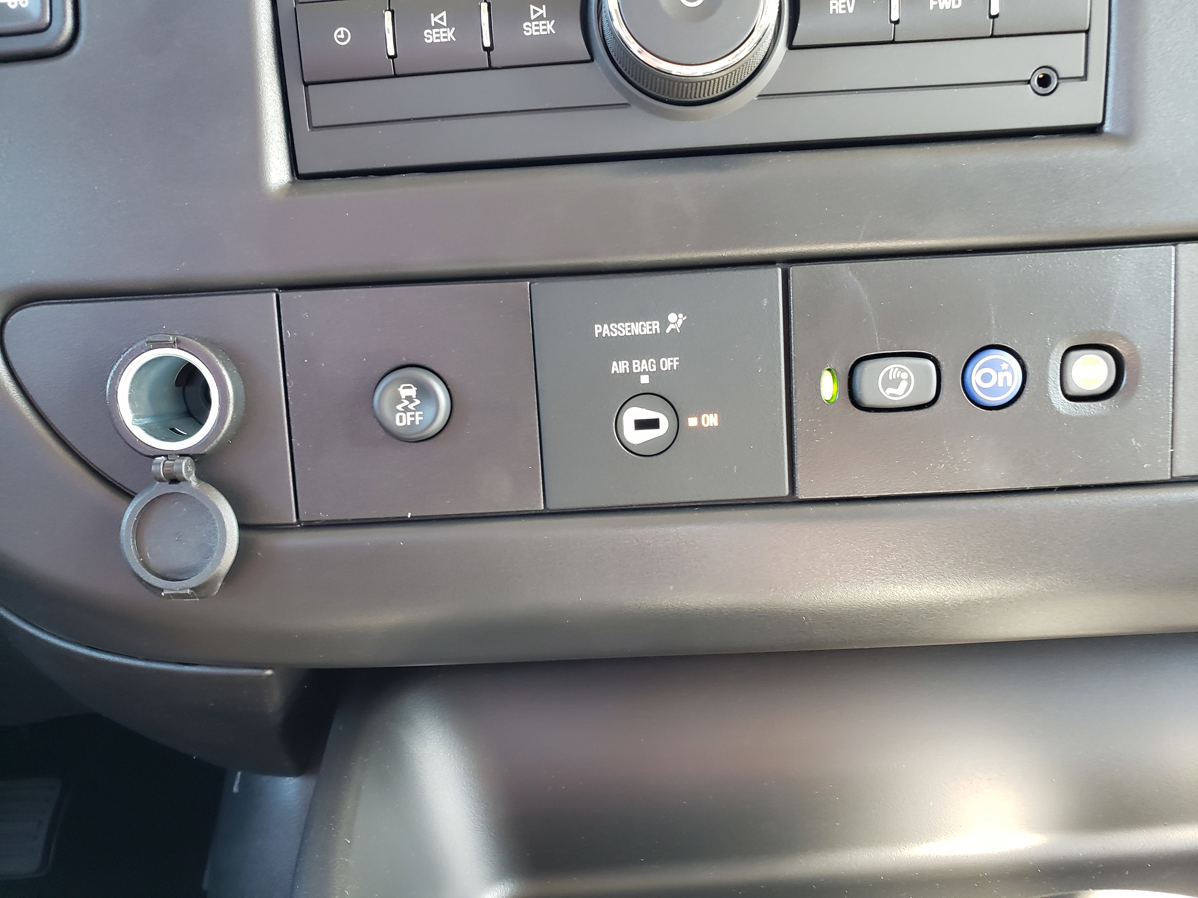 New 2025 Chevrolet Express 2500 Extended w/ Driver Convenience Package image 25