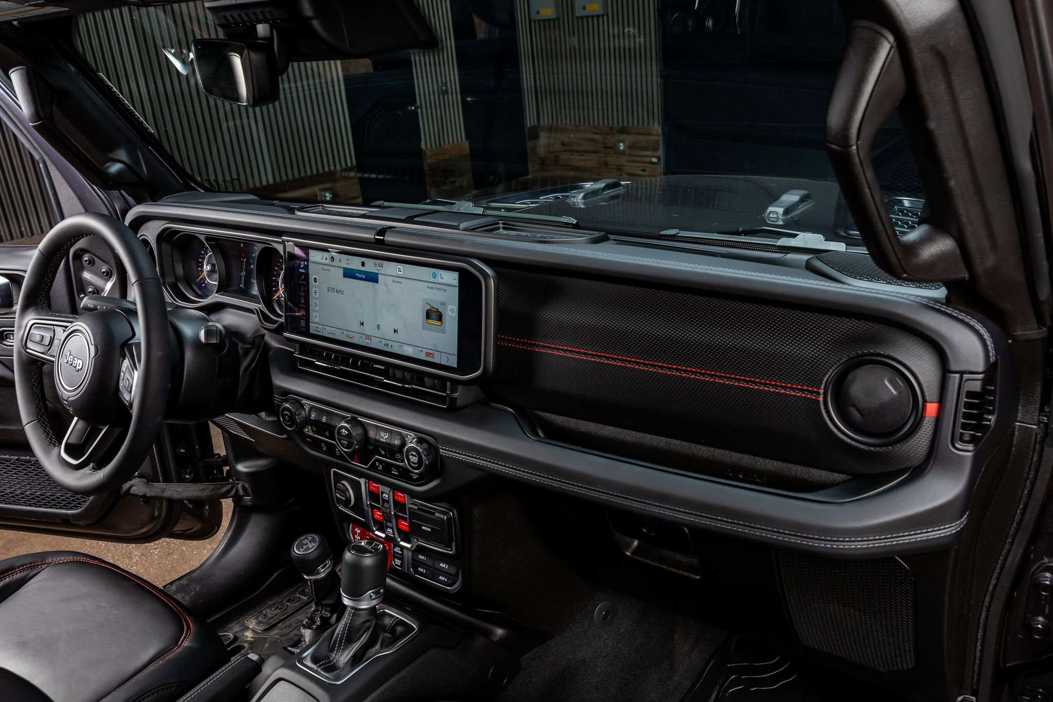 Used 2025 Jeep Gladiator Rubicon image 17