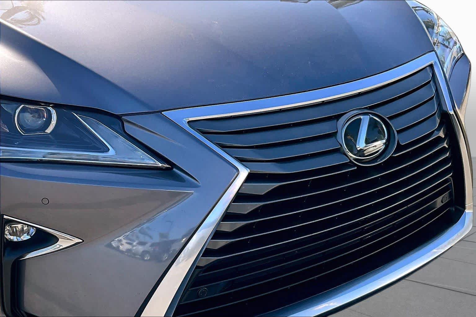 Used 2017 Lexus RX 350 FWD w/ Premium Package image 28