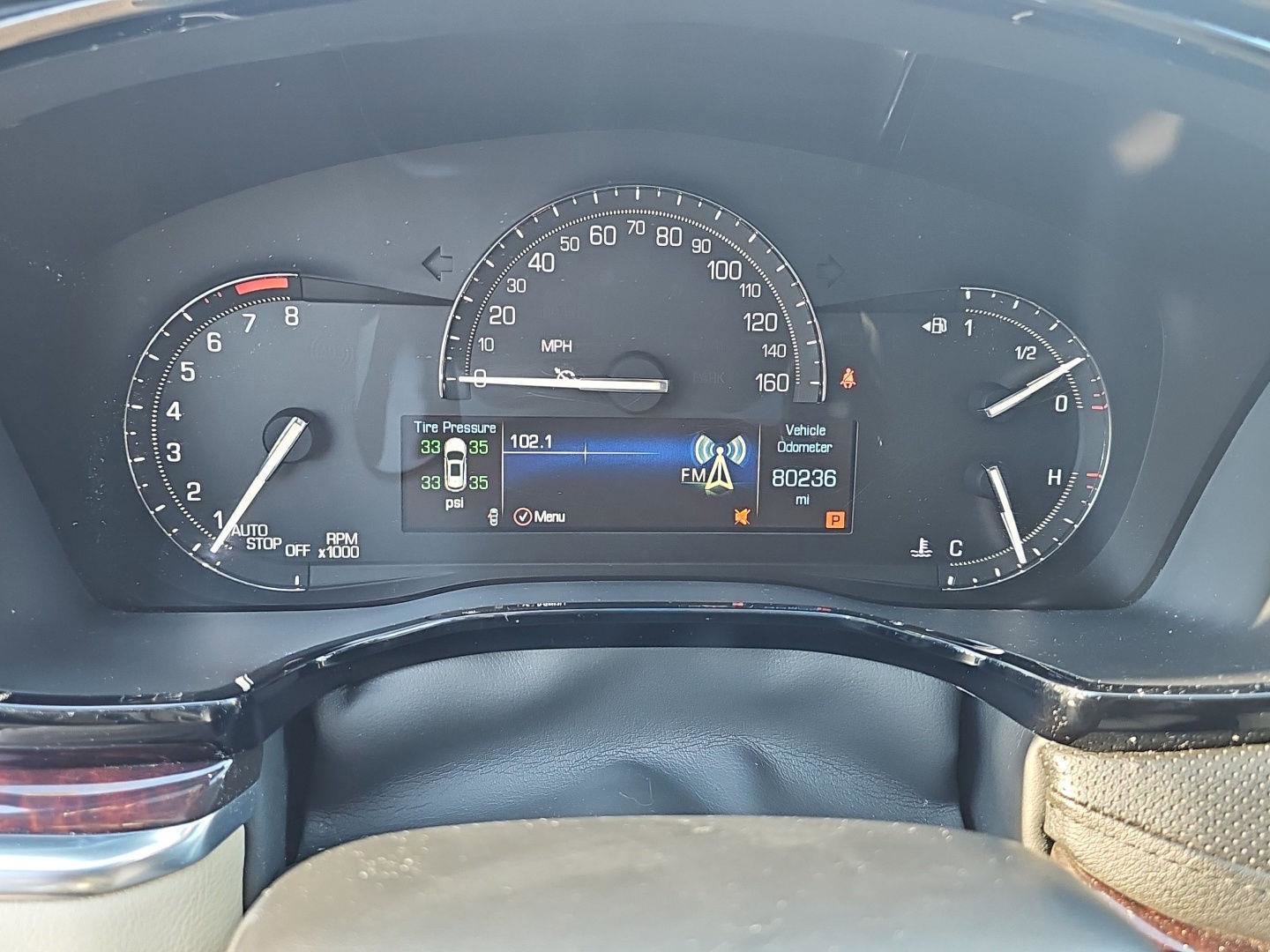 Used 2018 Cadillac XT5 Luxury w/ Driver Awareness Package image 12