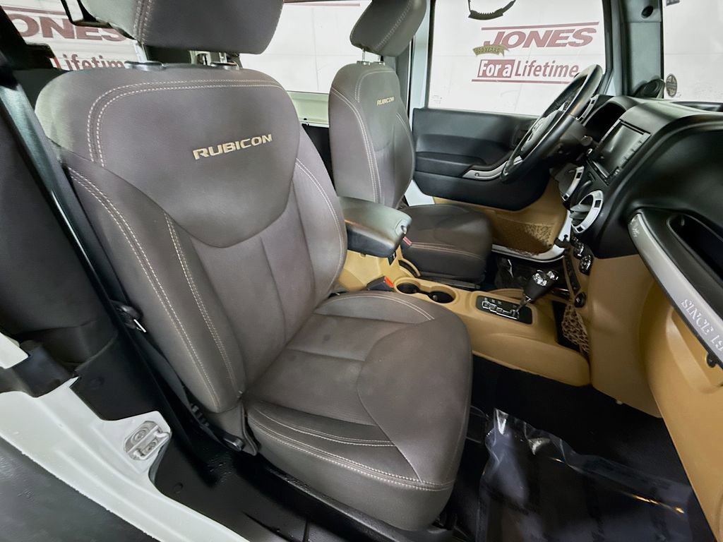 Used 2014 Jeep Wrangler Rubicon w/ Power Convenience Group image 29