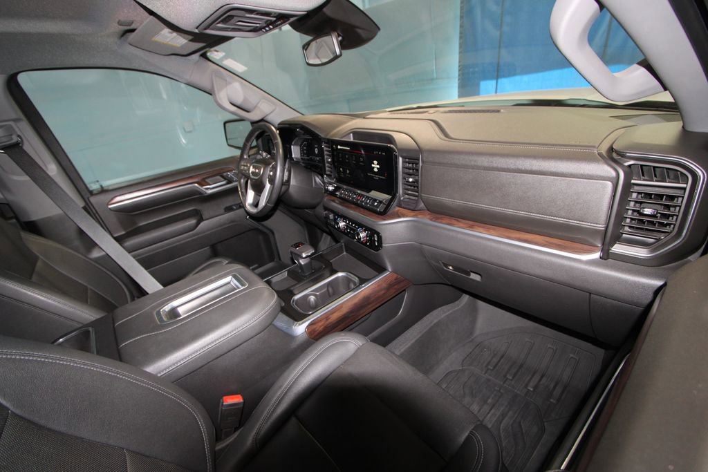 Used 2022 GMC Sierra 1500 SLT w/ SLT Premium Plus Package AWD/4WD image 21