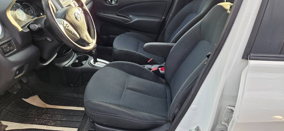 Used 2015 Nissan Versa Note SV FWD image 14