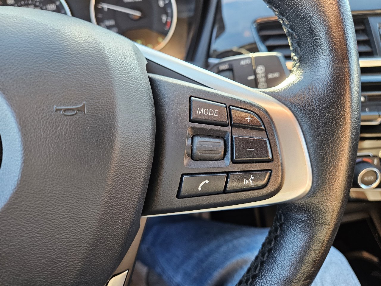 Used 2018 BMW X1 xDrive28i image 13