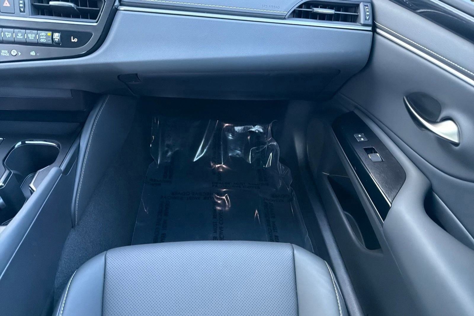 Used 2025 Lexus ES 350 image 29