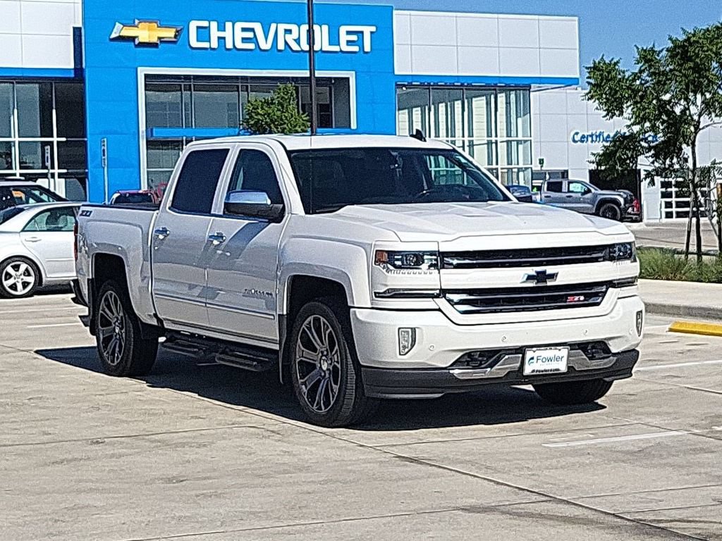 Used 2017 Chevrolet Silverado 1500 LTZ Z71 w/ LTZ Plus Package AWD/4WD image 2