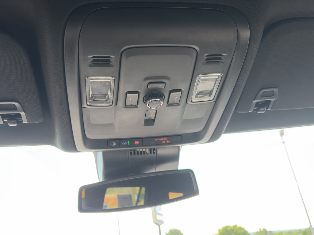Certified 2025 GMC Yukon Denali AWD/4WD image 26