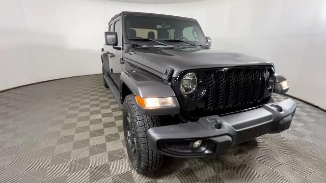 Used 2022 Jeep Gladiator Sport AWD/4WD image 13