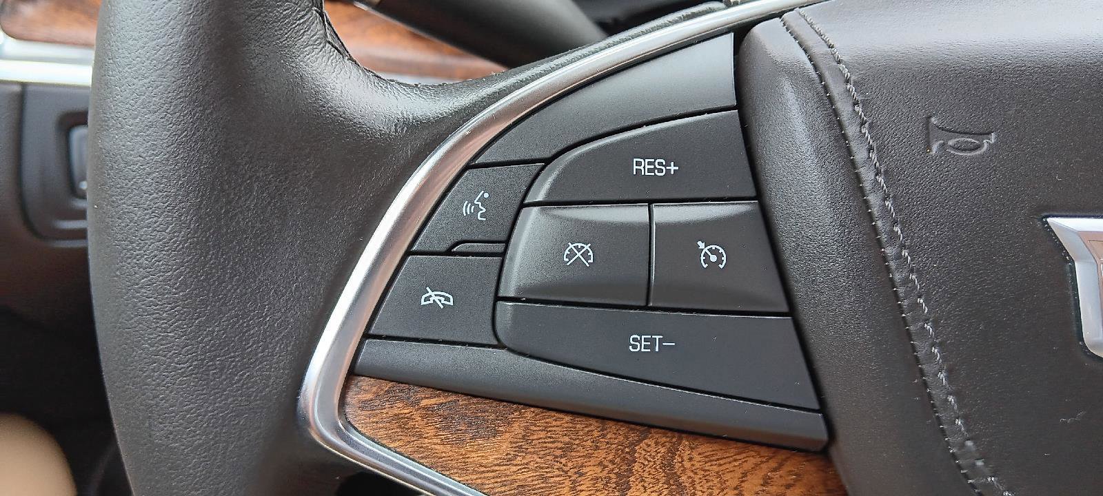 Used 2021 Cadillac XT5 Premium Luxury w/ Platinum Package image 17