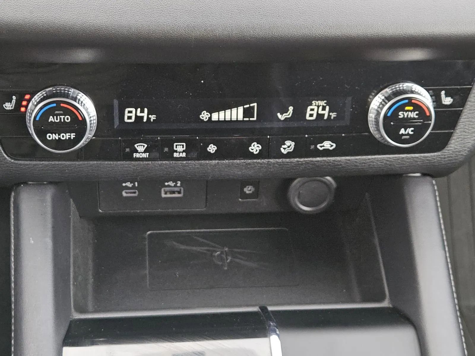 Used 2024 Mitsubishi Outlander SE Black Edition image 10