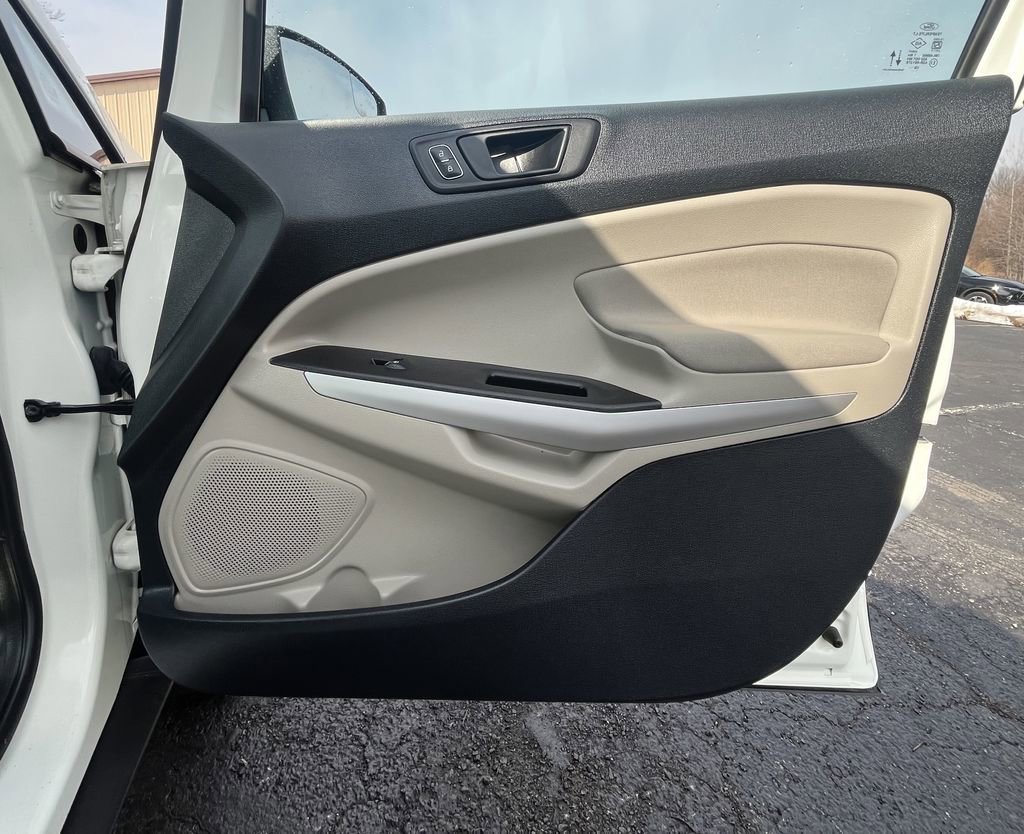 Used 2021 Ford EcoSport S image 21