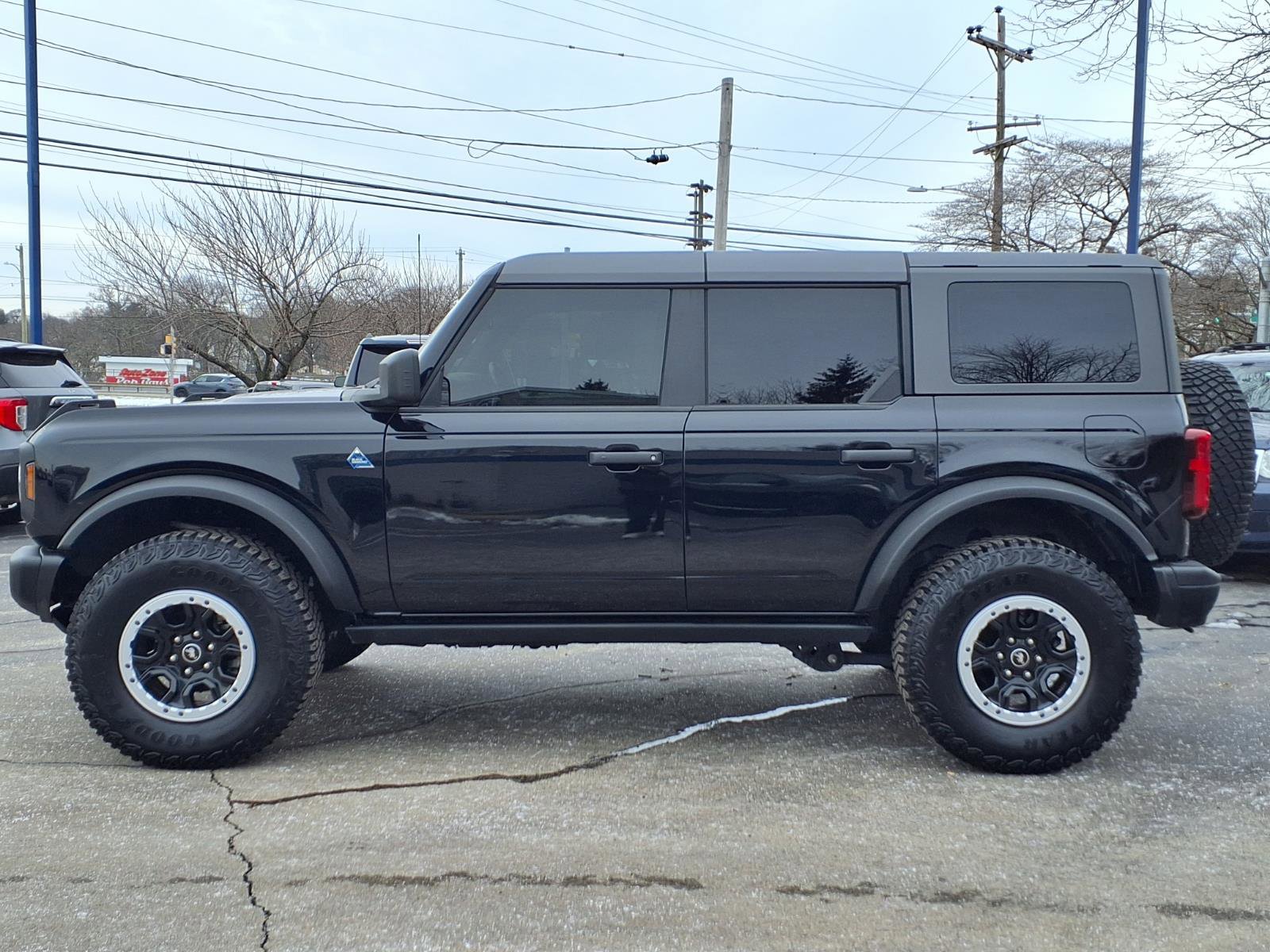 Certified 2024 Ford Bronco Black Diamond w/ Sasquatch Package image 8
