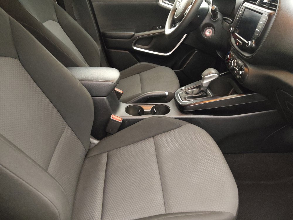 Used 2023 Kia Soul LX w/ Option Group 015 FWD image 21