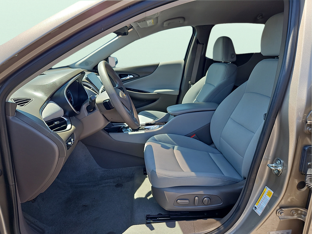 Used 2022 Chevrolet Malibu LS w/ Driver Confidence Package FWD image 15