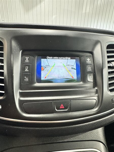 Used 2015 Chrysler 200 Limited w/ Convenience Group FWD image 9
