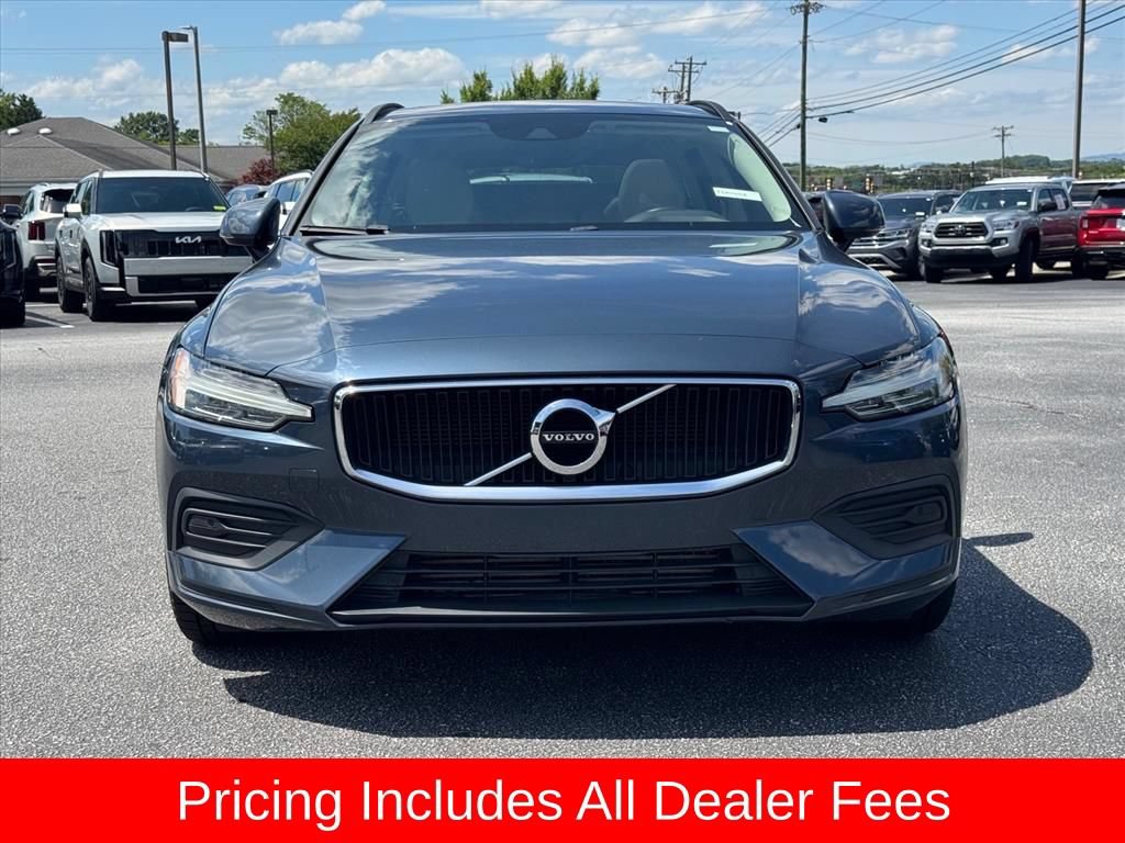 Used 2020 Volvo V60 T5 Momentum w/ Protection Package Premier FWD image 8