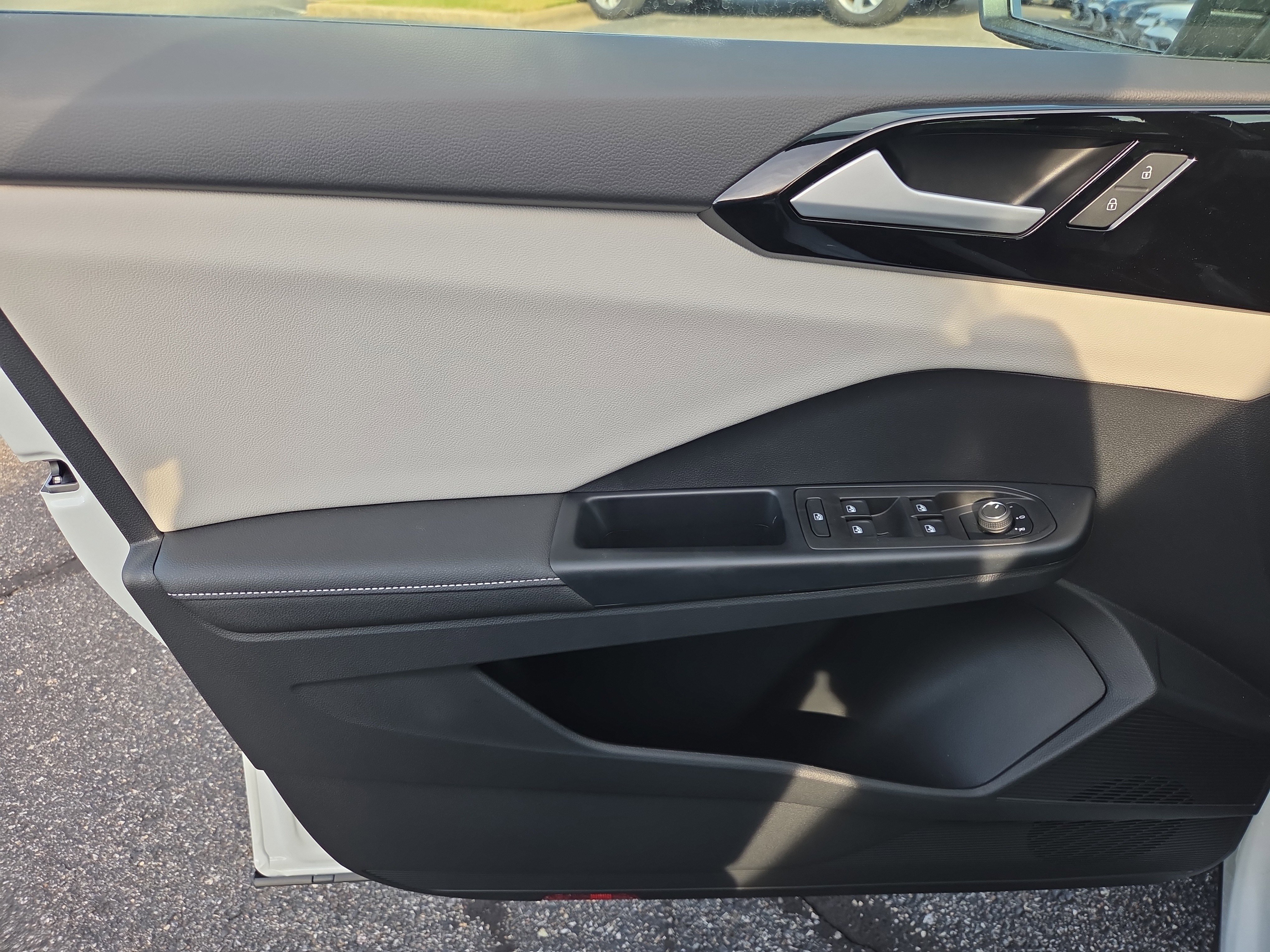 New 2025 Volkswagen Taos S image 5