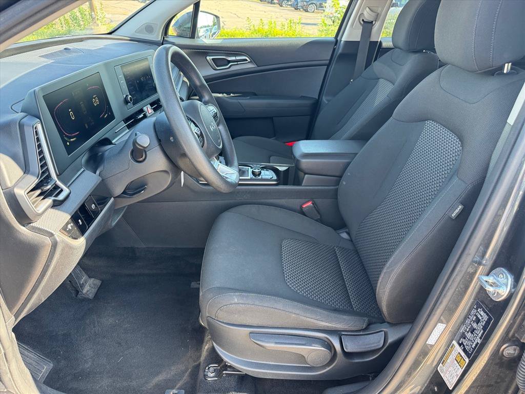Used 2024 Kia Sportage LX FWD image 6