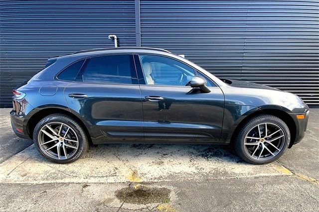 Certified 2026 Porsche Macan AWD/4WD image 11