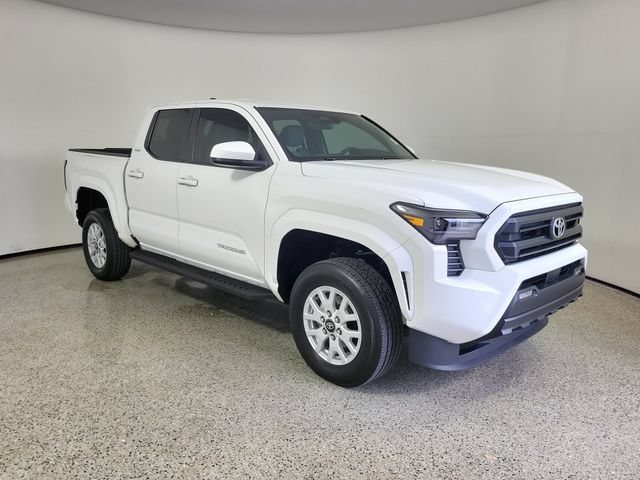 Used 2024 Toyota Tacoma SR5 RWD image 4