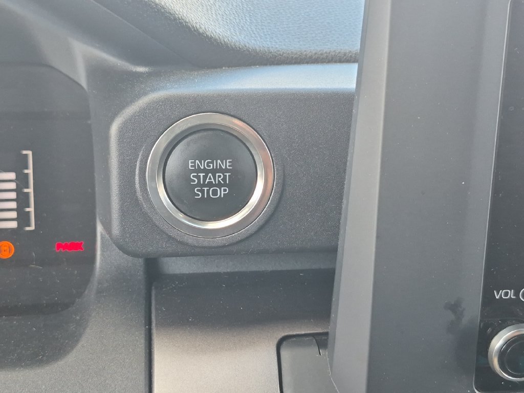 Certified 2025 Toyota 4Runner SR5 AWD/4WD image 23