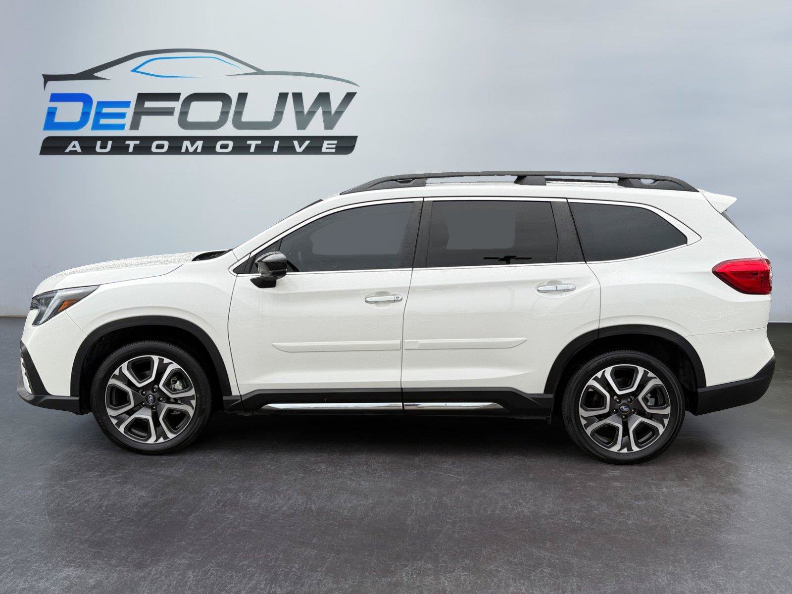 Used 2024 Subaru Ascent Touring AWD/4WD image 6