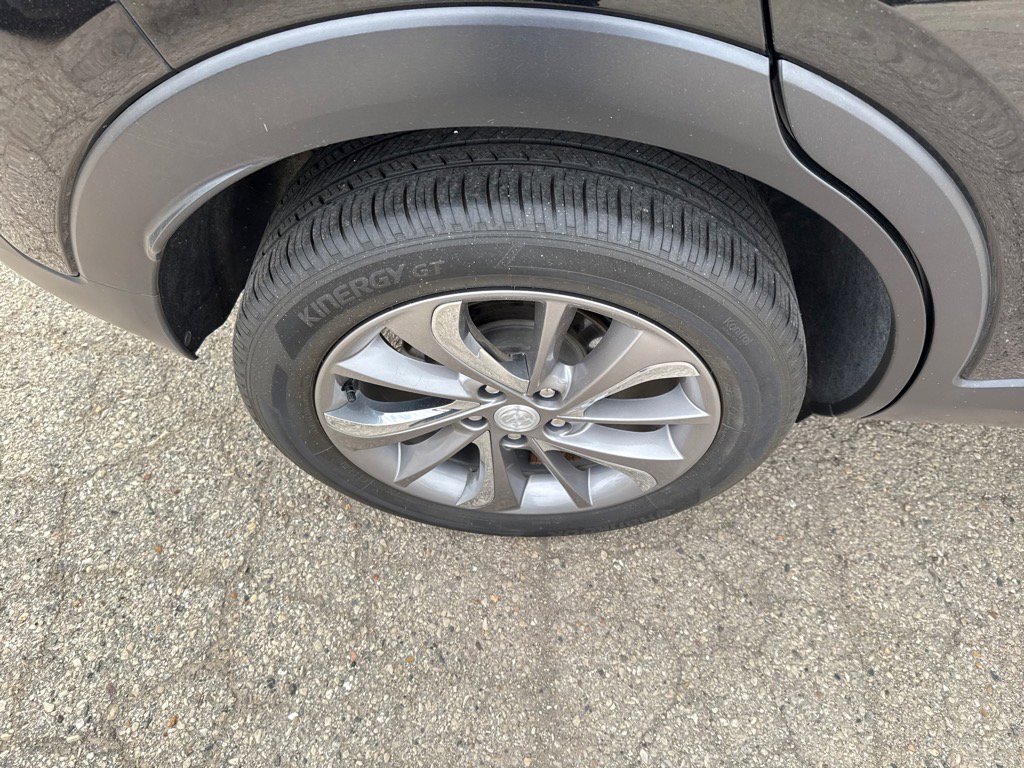 Used 2023 Buick Encore GX Essence w/ Experience Buick Package image 25