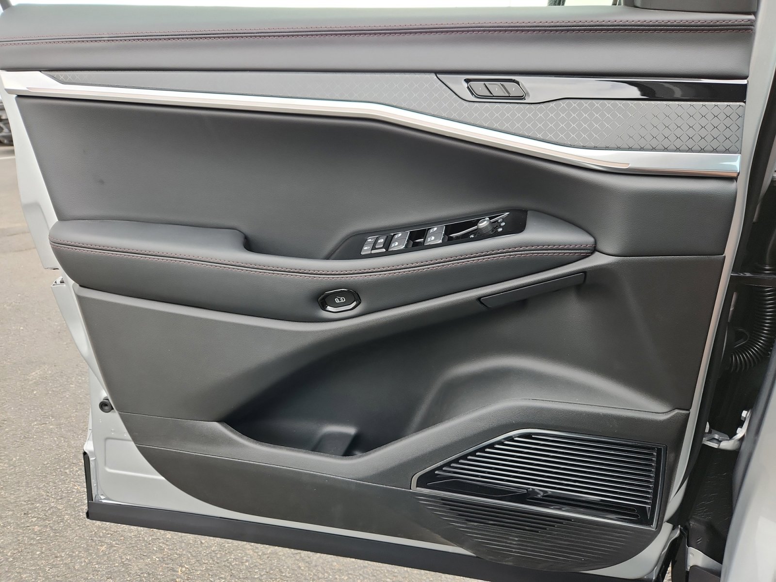 New 2025 Jeep Wagoneer S Limited image 13