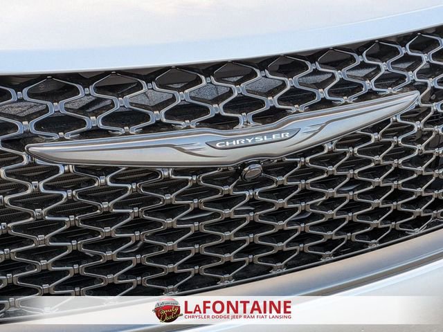 New 2026 Chrysler Pacifica Select w/ S Appearance Package image 9