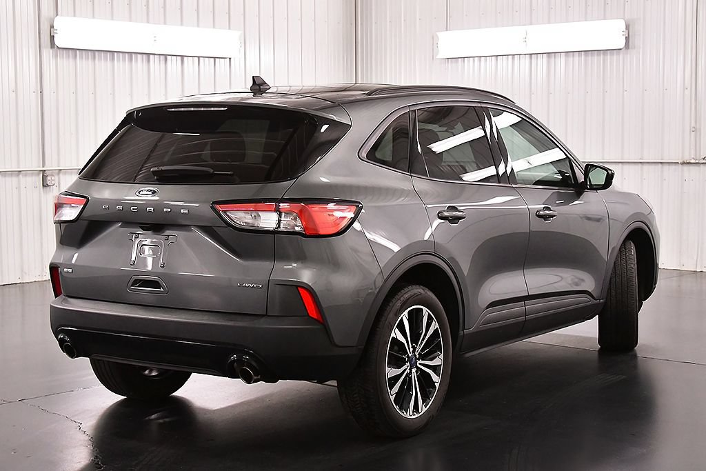 Used 2022 Ford Escape SE w/ SE Sport Appearance Package AWD/4WD image 8