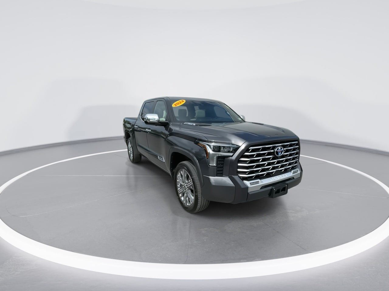 Used 2024 Toyota Tundra Capstone AWD/4WD image 3