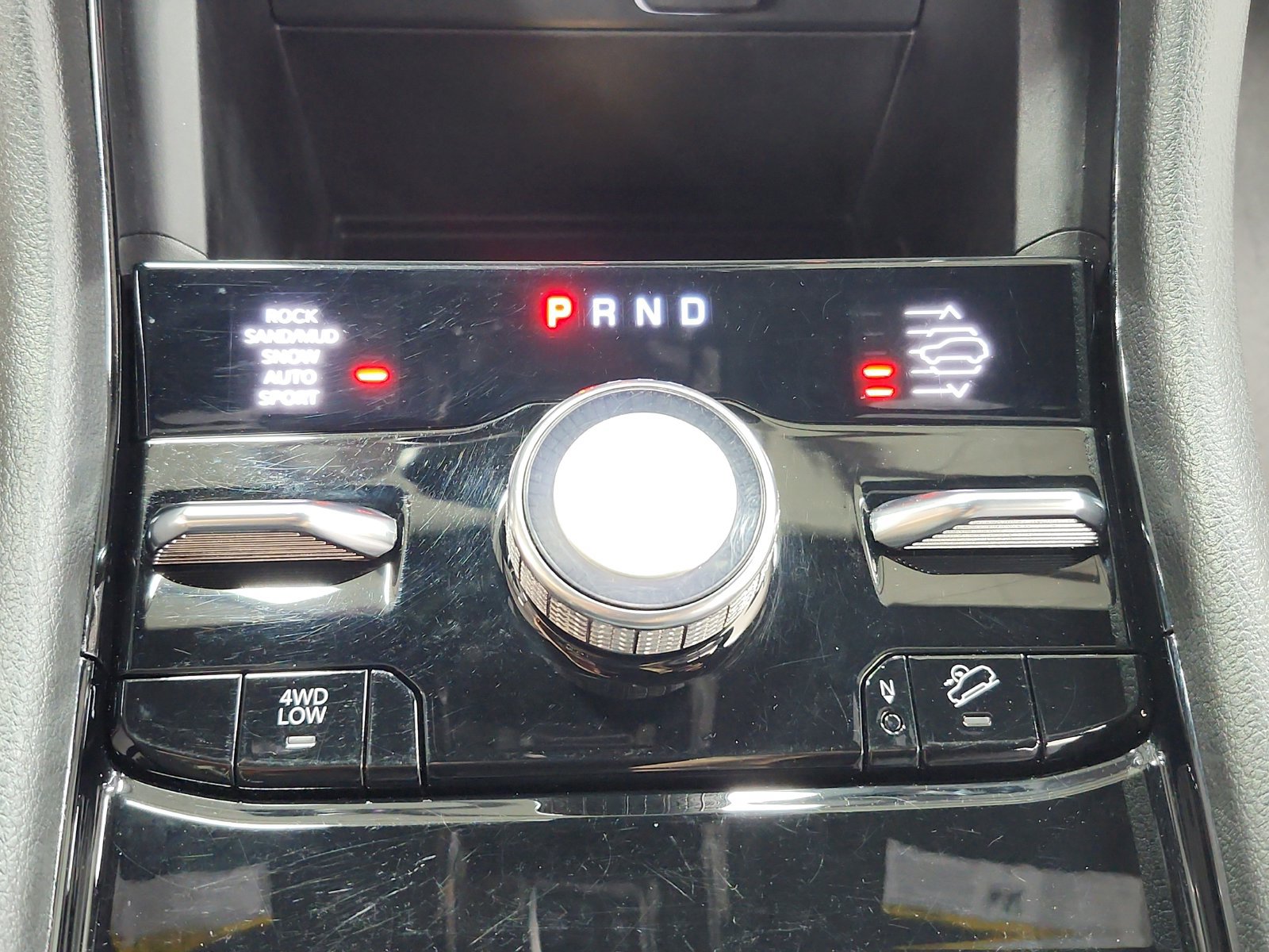Used 2023 Jeep Grand Cherokee Overland AWD/4WD image 56