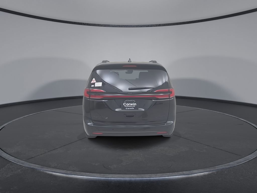 New 2026 Chrysler Pacifica Limited image 14