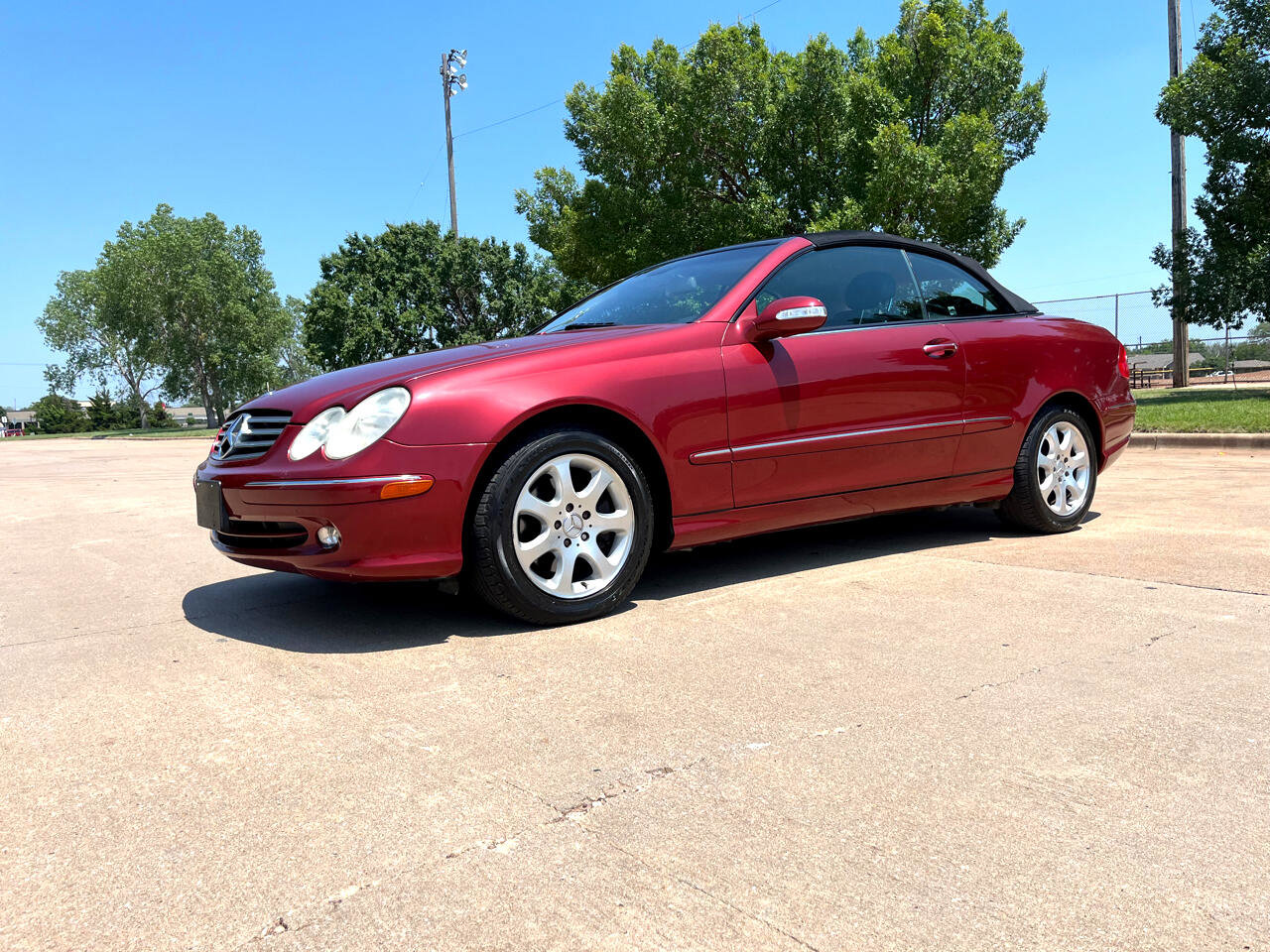 Used 2004 Mercedes-Benz CLK 320 Cabriolet image 2