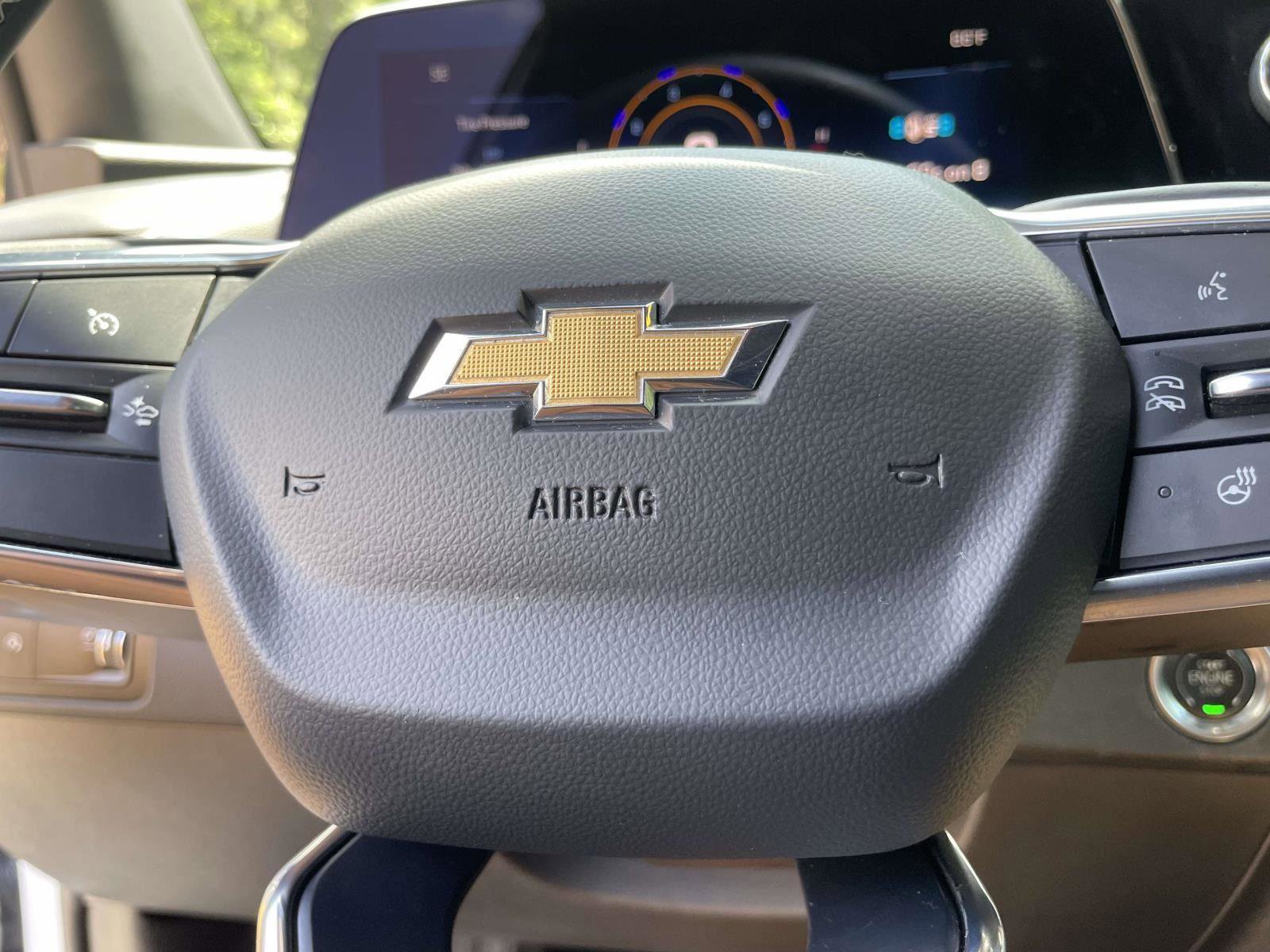 Used 2025 Chevrolet Traverse LT w/ LPO, Floor Liner Package image 17