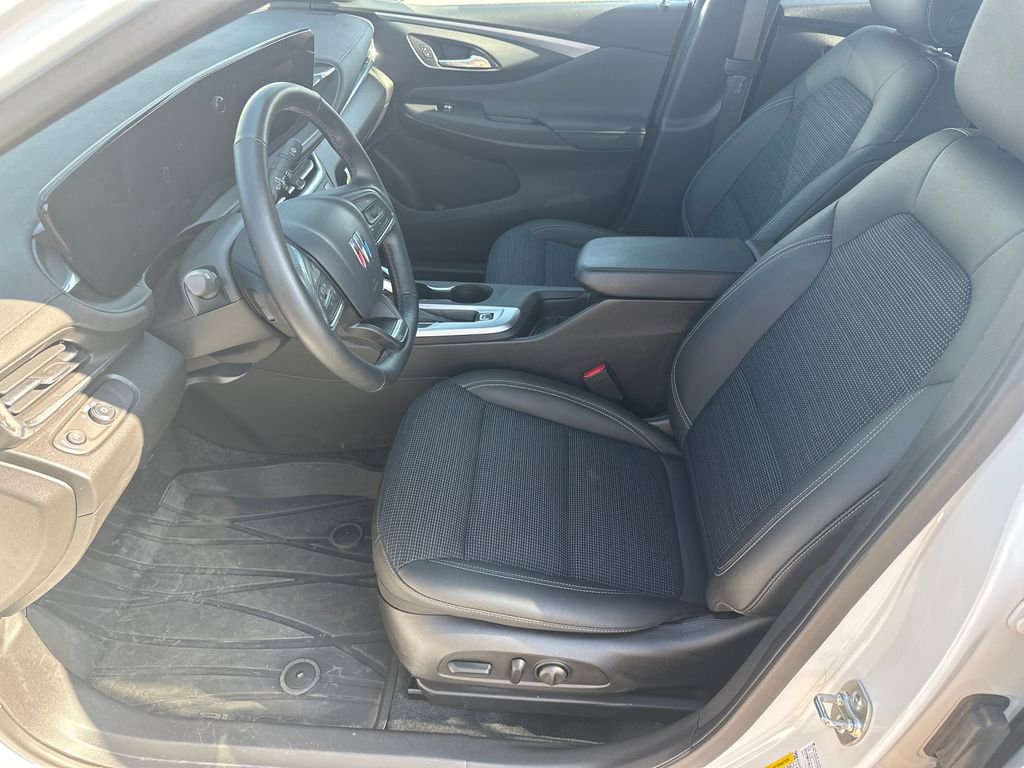 Certified 2024 Buick Envista Preferred w/ Convenience I Package image 9