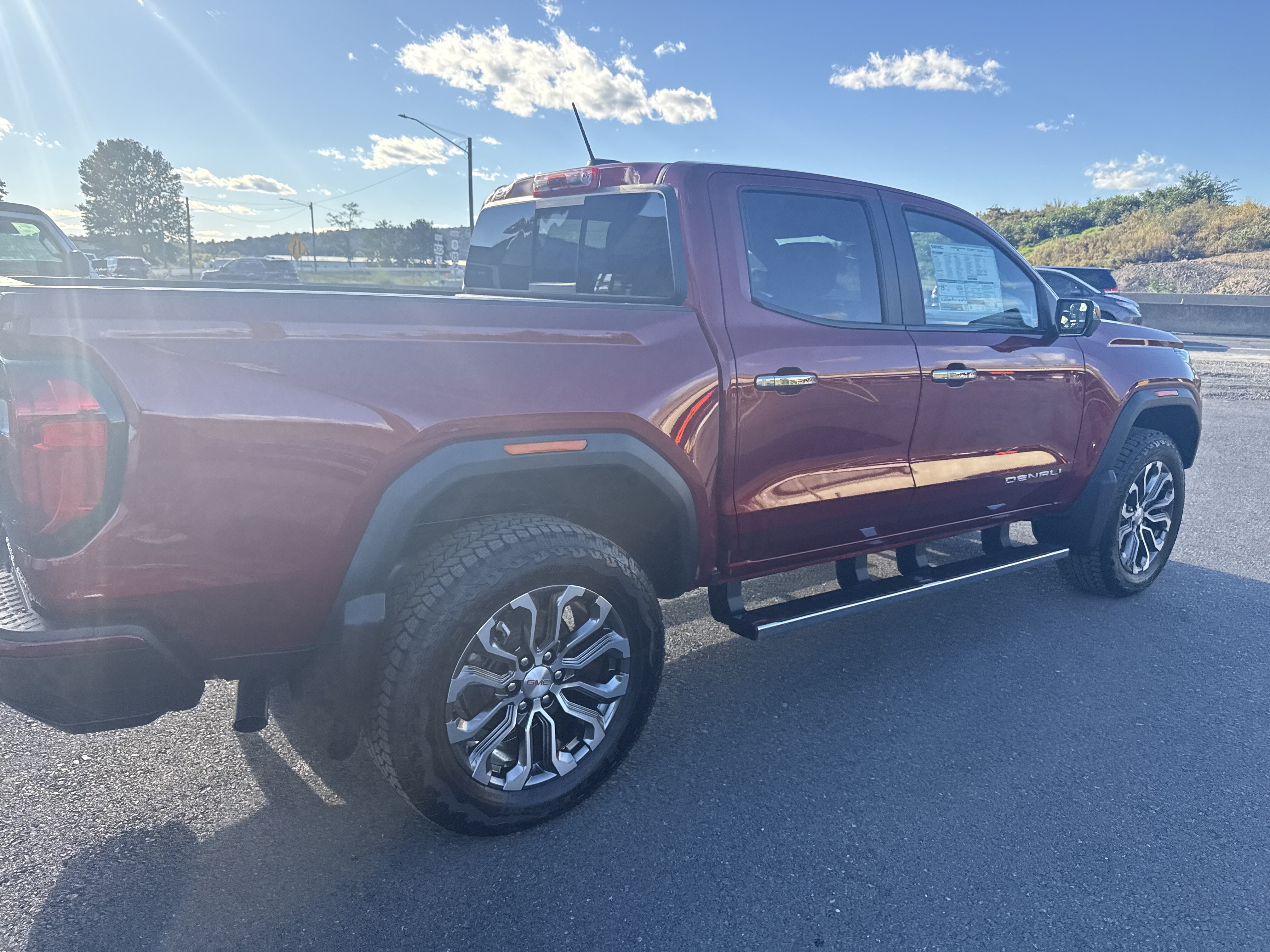 New 2026 GMC Canyon Denali AWD/4WD image 3