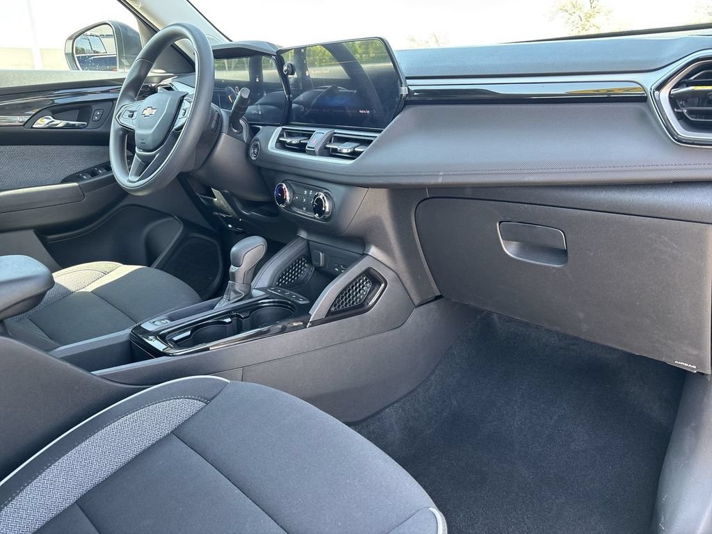 Certified 2026 Chevrolet TrailBlazer LS AWD/4WD image 32