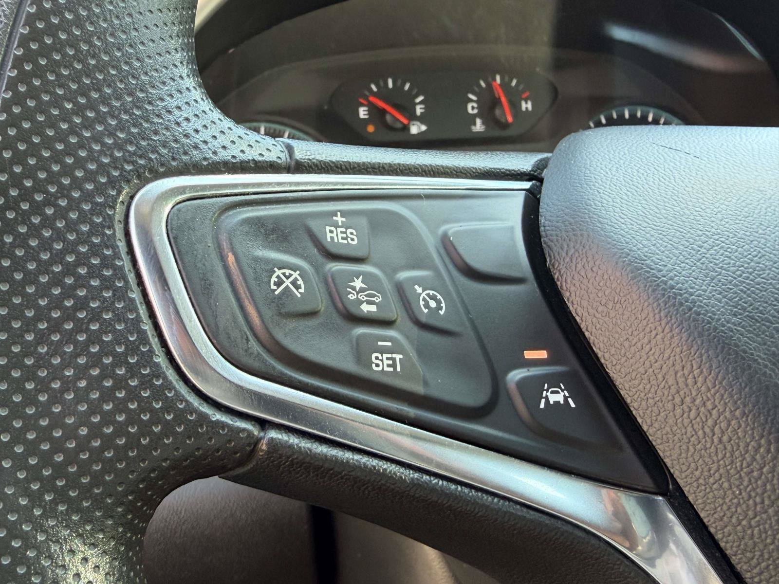 Used 2023 Chevrolet Malibu LT FWD image 9