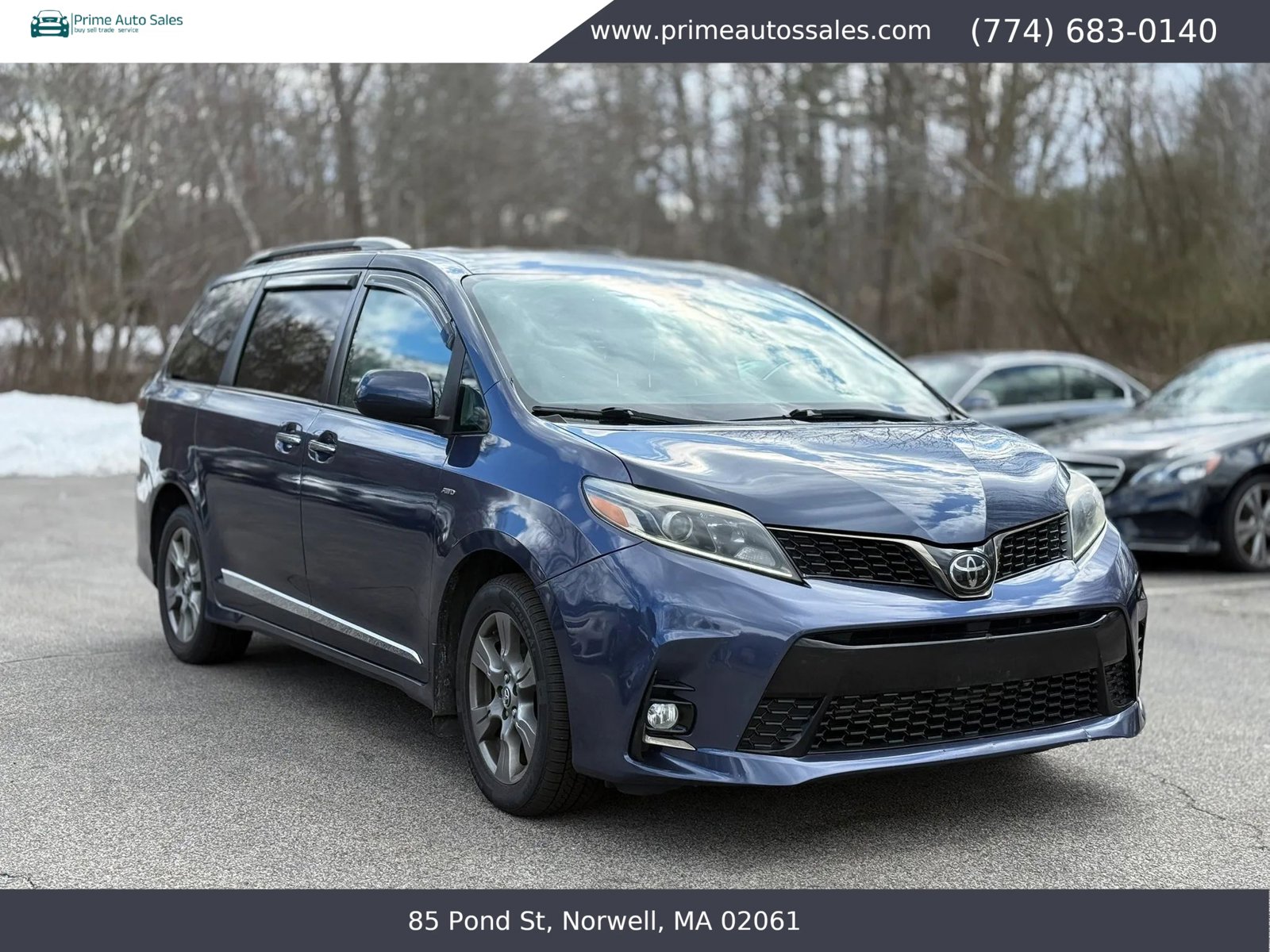 Used 2019 Toyota Sienna SE w/ SE Preferred Package AWD/4WD image 3