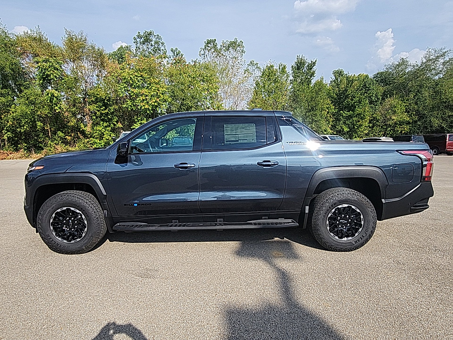 New 2026 Chevrolet Silverado EV Trail Boss w/ Premium Package image 5