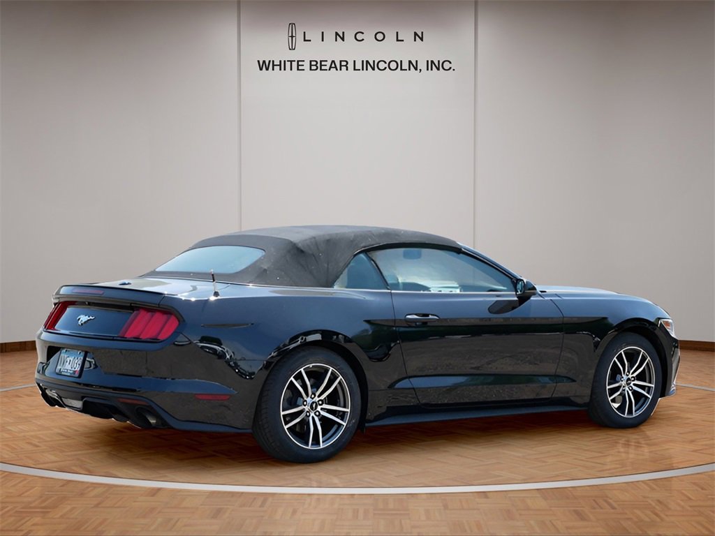 Used 2016 Ford Mustang Premium image 5