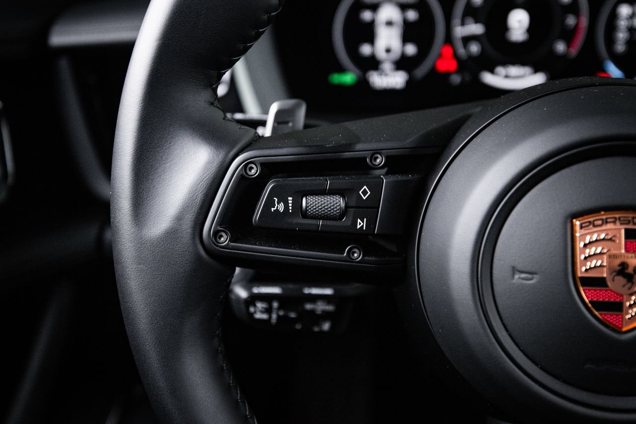 Certified 2026 Porsche Panamera GTS AWD/4WD image 17