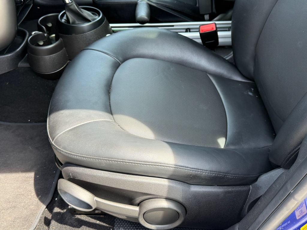 Used 2016 MINI Cooper Countryman FWD image 17